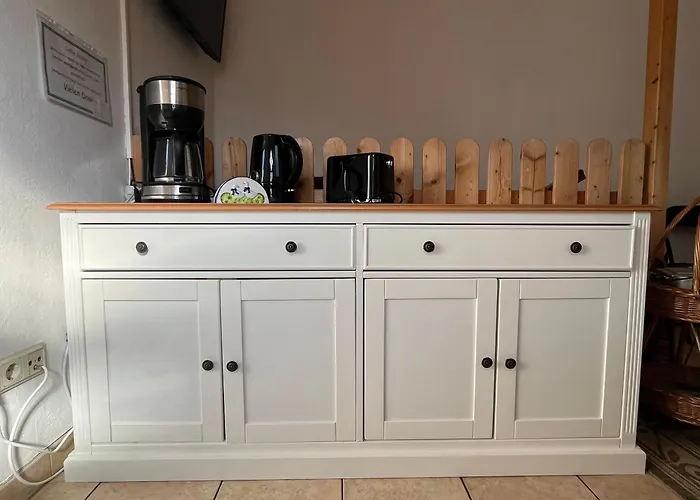 홈스테이 Ferienwohnung, Ruhige Lage, Standnah Ovs 114