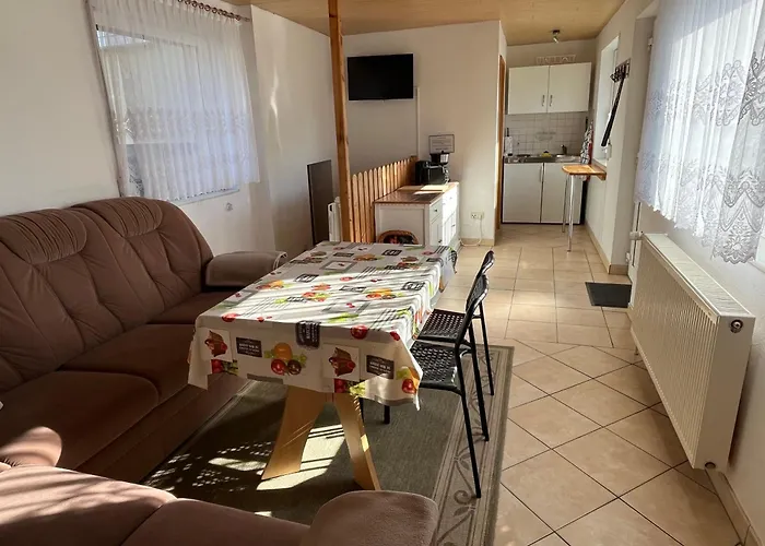 Ferienwohnung, Ruhige Lage, Standnah Ovs 114